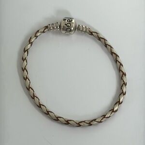 Pandora bracelet​